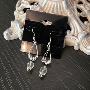 🔮 Dainty Silver and White Clear Crystal Faceted Bead Dangle Earrings